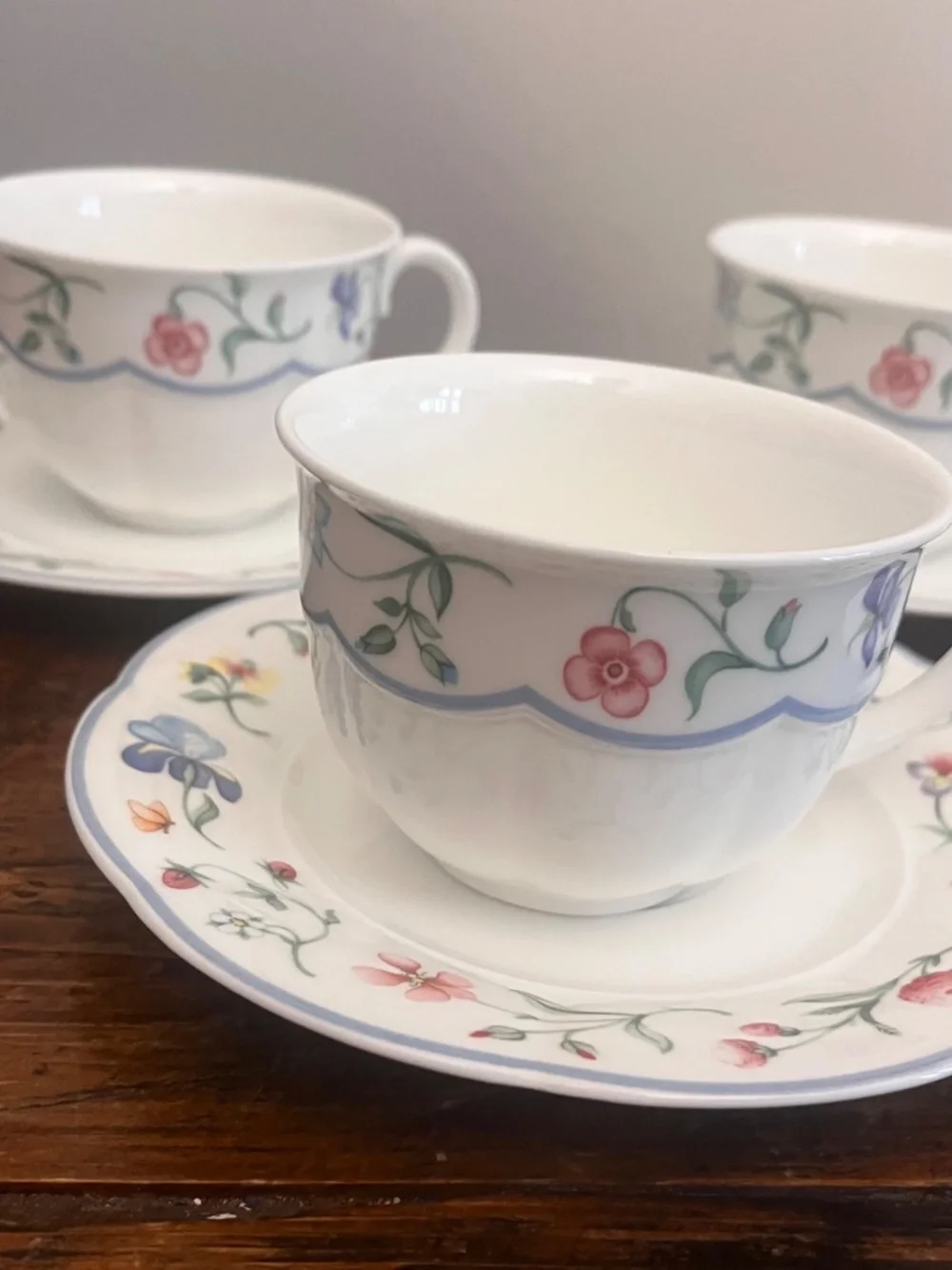 Villeroy & Boch Mariposa Bone China Cups and Saucers Set of 5 / Floral China